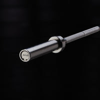 Professionele barbell met gewichten voor squat en deadlift