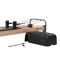 Balanced Body Rialto studio reformer met Sitting Box Lite en Footstrap