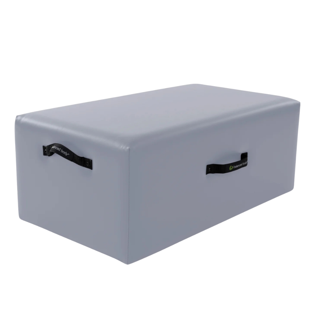 Balanced Body Standard Sitting Box met drie geïntegreerde handgrepen  custom color cool blue 