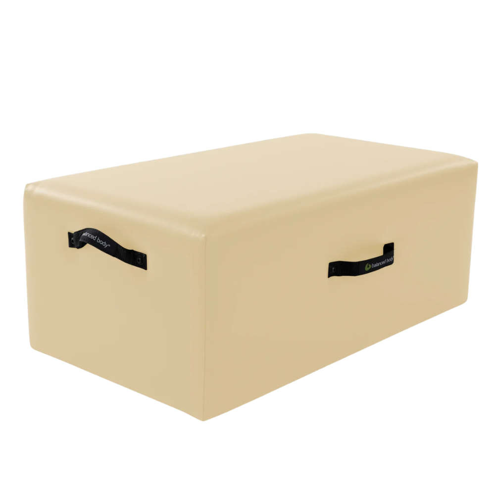 Balanced Body Standard Sitting Box met drie geïntegreerde handgrepen  custom color cream yellow