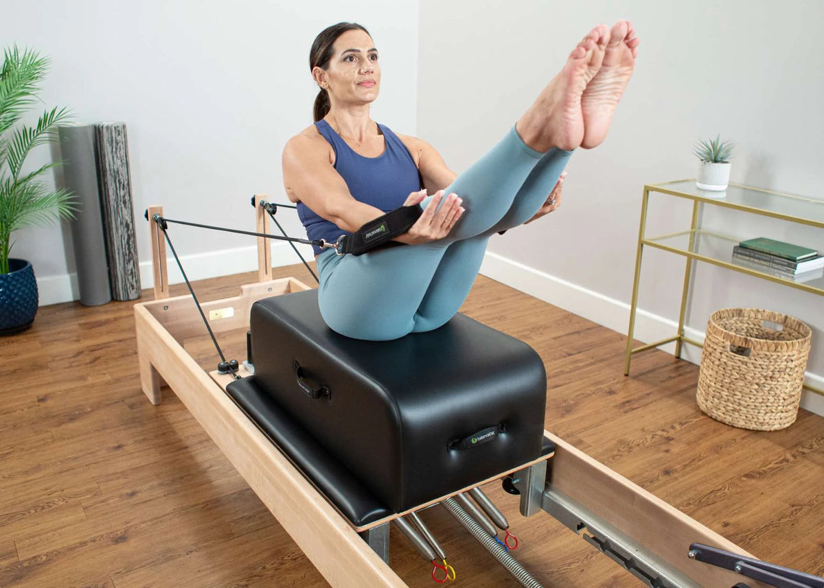 Pilates Reformer box met afgeronde randen voor extra bewegingsvrijheid