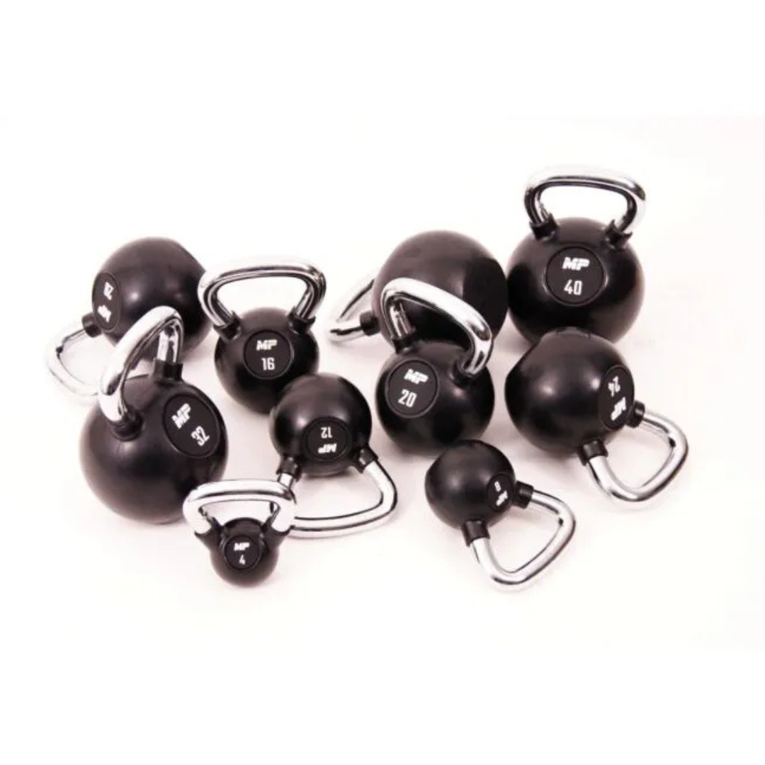 Rubber chrome kettlebells zwart in home gym alle gewichten creatief foto