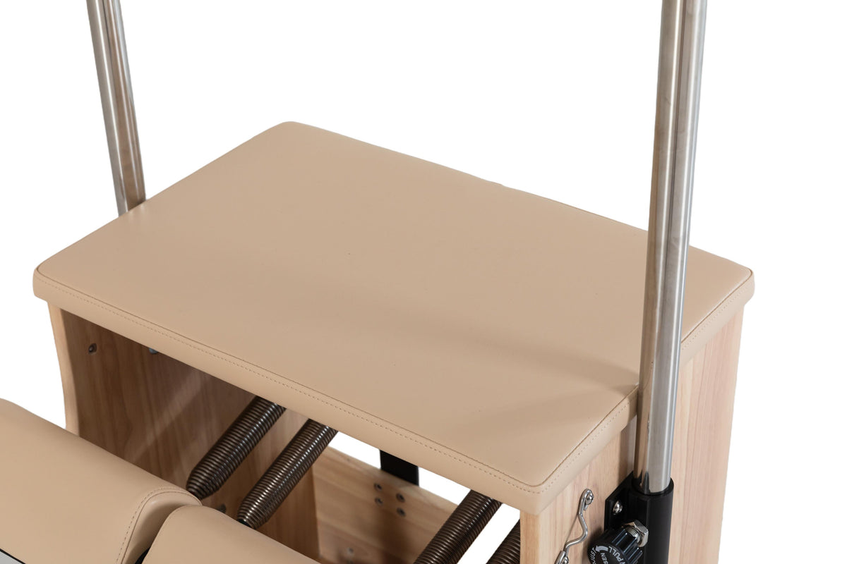 1. Pilates Chair Wunda Oak met Cactus veersysteem tot 50 kg bovenkant  bekleding